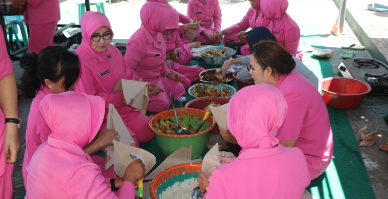 Bhayangkari Polres Bengkulu Dirikan Dapur Umum