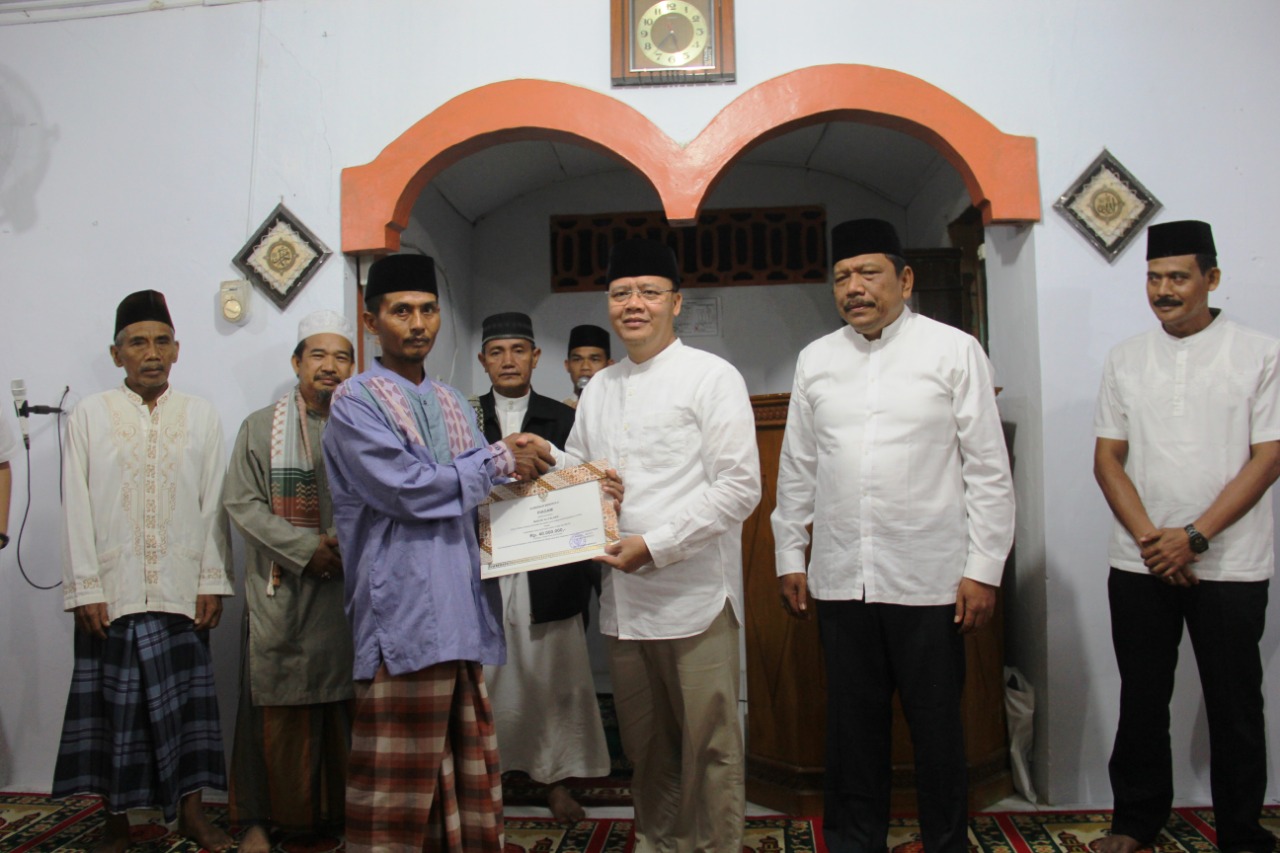 Safari Ramadhan Rohidin ke Bengkulu Utara, Satu Unit Motor Untuk Panti Asuhan