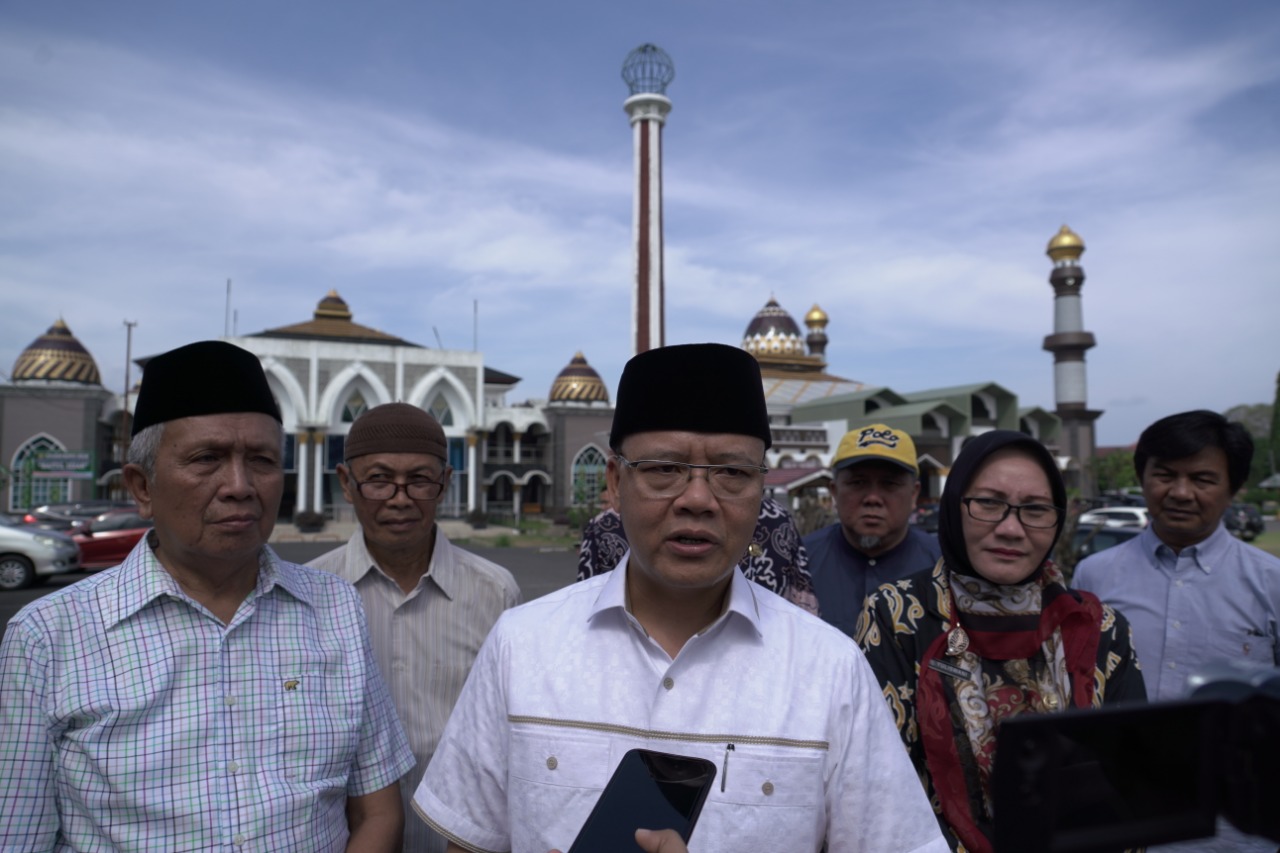 Masjid Raya Baitul Izzah Mulai Direnovasi Tahap II Penataan Kawasan Pelataran dan Beberapa Bagian Gedung