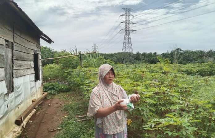 Warga Mengaku Kesulitan