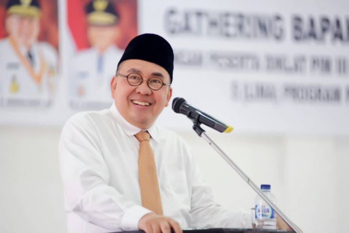 Mantan GUbernur RM
