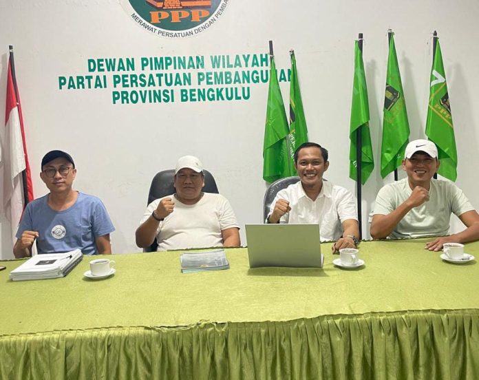 Ketua dan Sekretaris DPW