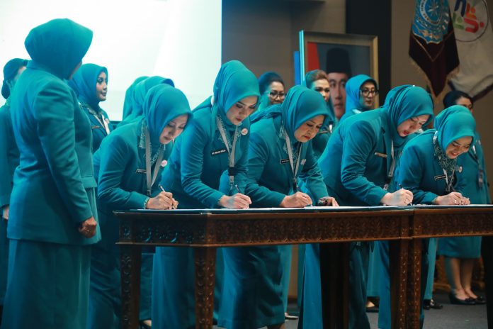 Khairunnisa Dilantik Menjadi