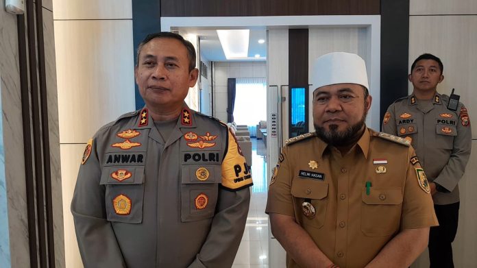 Gubernur Bengkulu Helmi