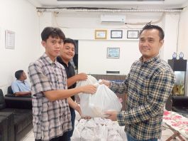 Ratusan Warga Sumringah