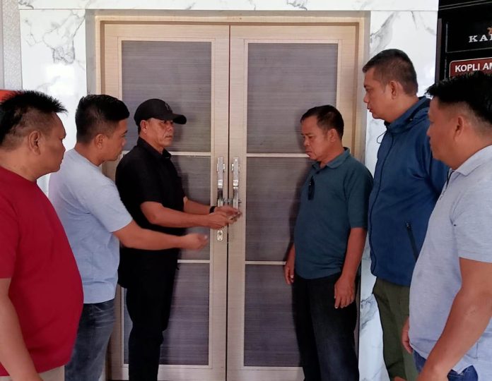 Gembok Pintu Ruang