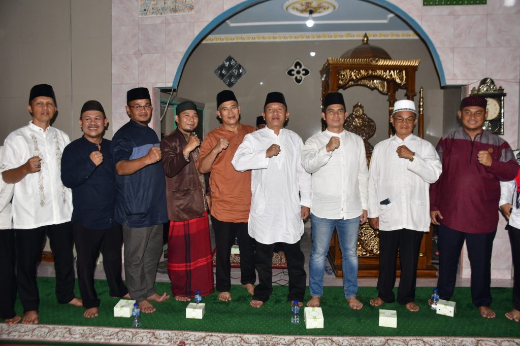 Safari Ramadan Wabup Hendri