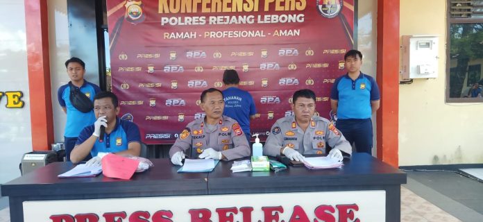 Tertangkap Istri Saat