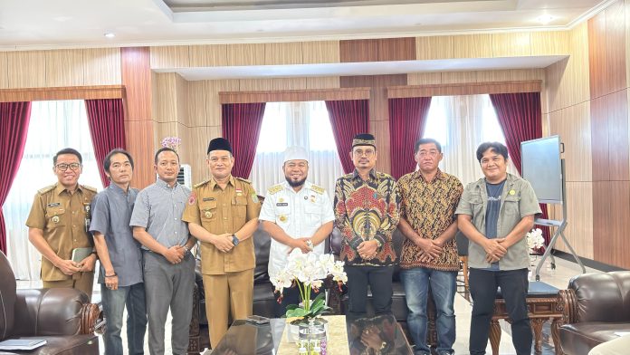 Terinspirasi Bantu Rakyat