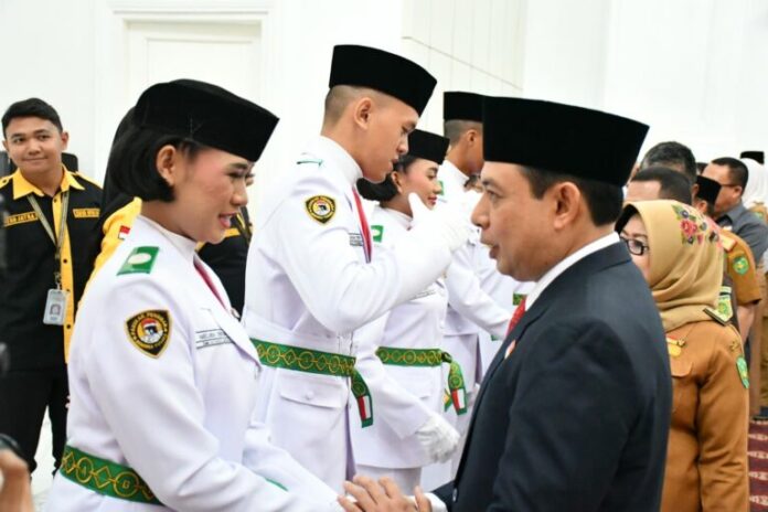 Tiga Anggota Paskibra
