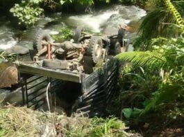 Hindari Lubang, Mobil Pengangkut