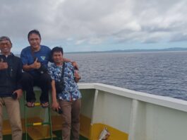 Ambulan dan Bus Sekolah