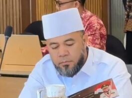 Didatangi Gubernur Helmi