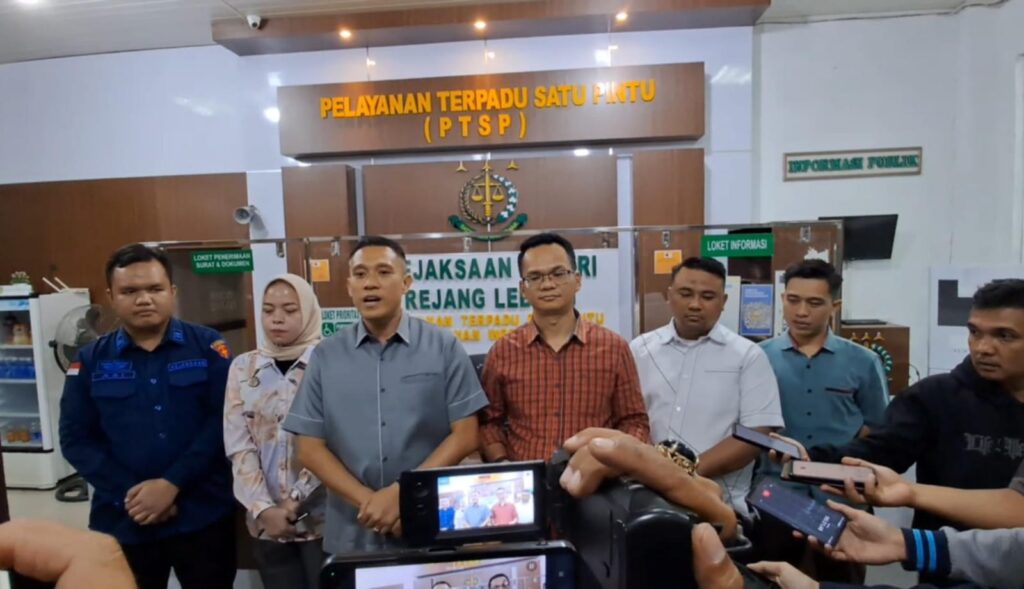 Diduga Terkibat Korupsi