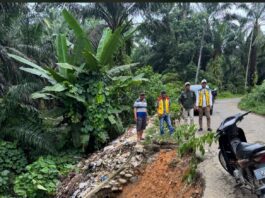 Jalan Provinsi Longsor