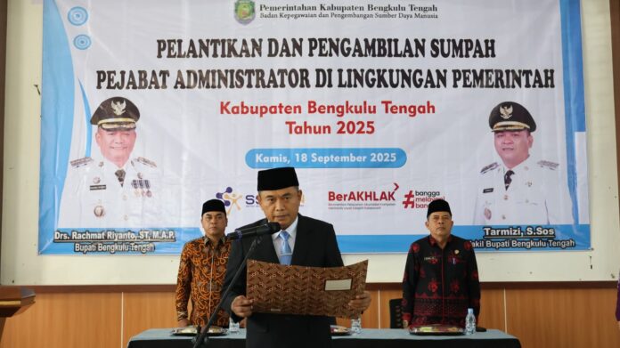 Lantik Pejabat Administrator