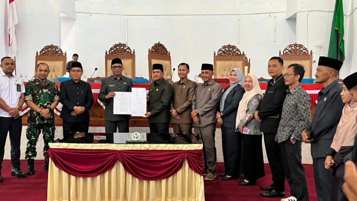 Kehadiran Dewan Jadi Sorotan