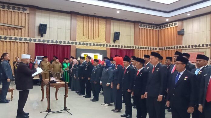 Lantik Puluhan Pejabat