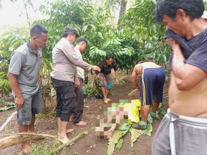Diduga Hanyut, Warga Desa