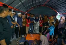 Gubernur Bengkulu, Helmi Hasan Melihat Langsung Masyarakat Sumbar yang Terdampak Bencana Alam Gubernur Bengkulu, Helmi Hasan