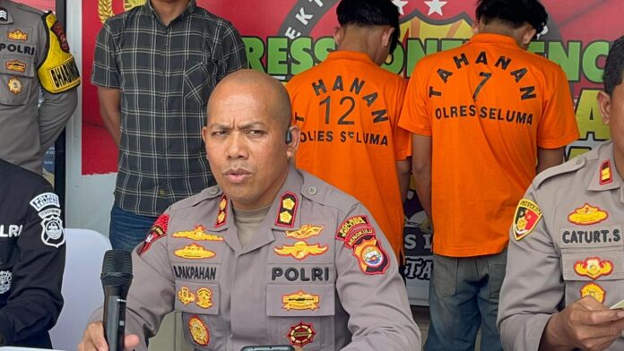Lima Perwira Polres Seluma