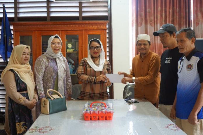 ‎Senator Destita Khairilisani