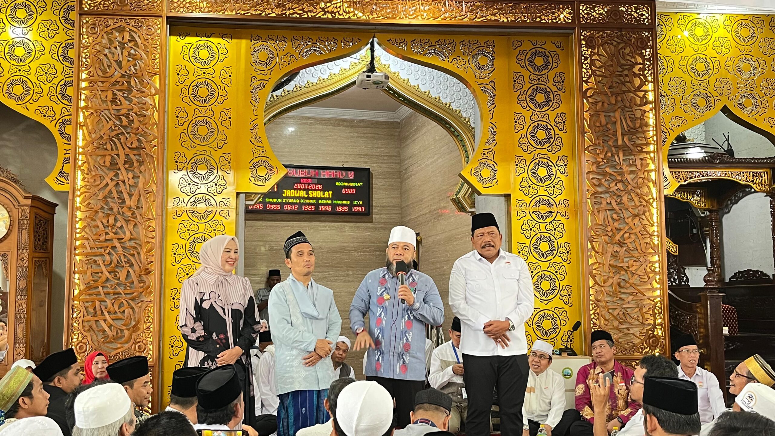 Bersama Ustadz Maulana Bersama Ustadz Maulana