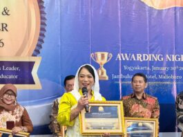 Senator Destita Khairilisani Raih