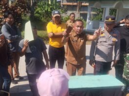 Pedagang Balai Buntar Berebut