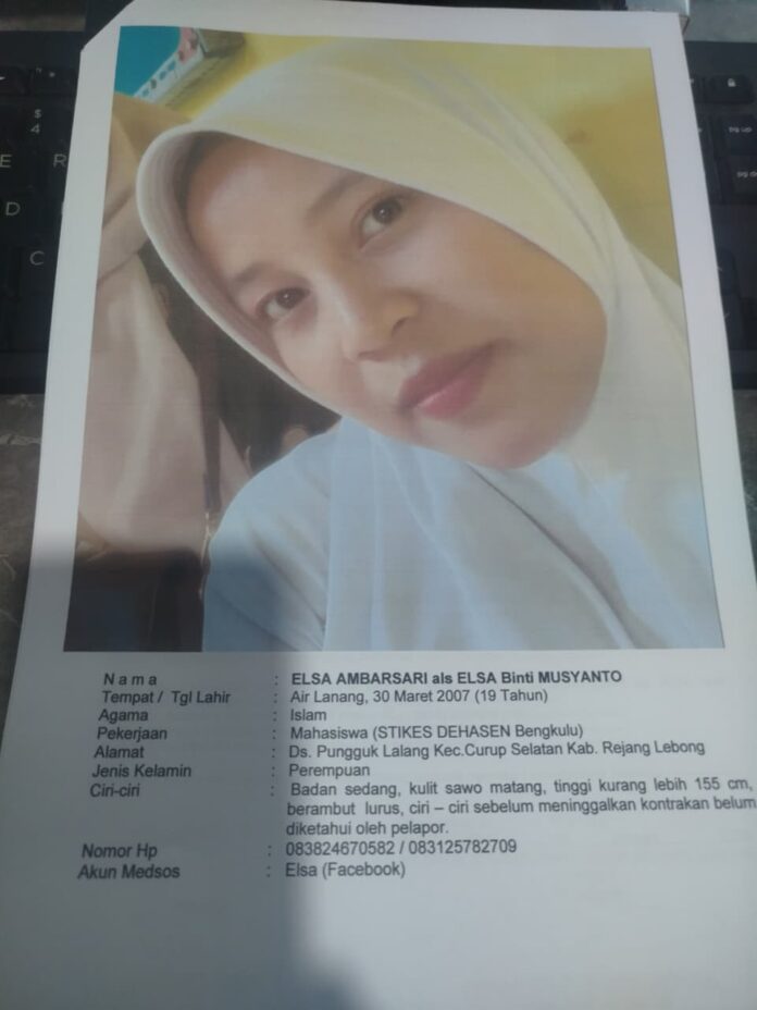 Mahasiswi Stikes Dehasen Bengkulu