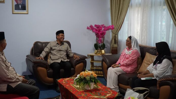 Senator Destita Serap Aspirasi