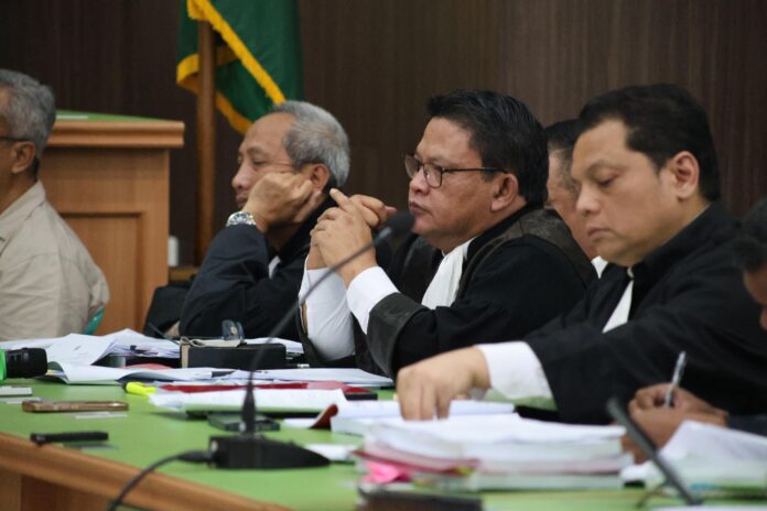 Tidak Menguntungkan Terdakwa
