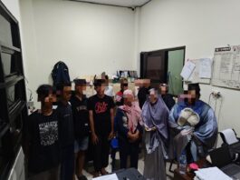 Dibawah Umur, Empat Pelajar