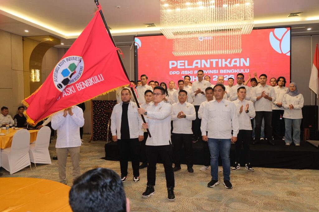 Dilantik Sebagai Ketua ASKI