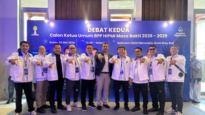 Hadiri Debat Calon Ketua