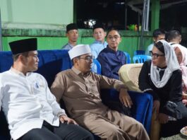 Ratusan Karangan Bunga Penuhi Rumah Duka, Sekdaprov Herwan Antoni: Achmad Sardi Sosok yang Dicintai Banyak Orang Ratusan Karangan Bunga Penuhi