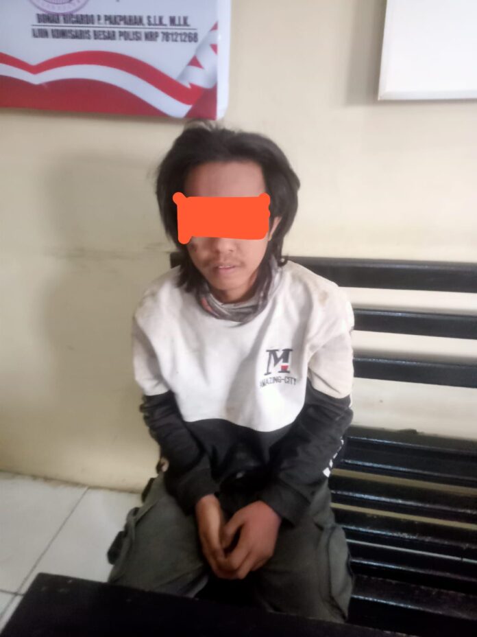 Kedapatan Curi Pelek Mobil