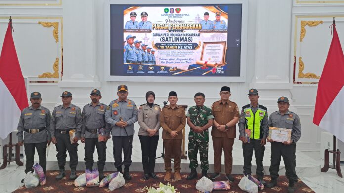 Walikota Bengkulu Beri