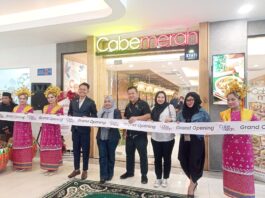 Disambut dengan Seremonial