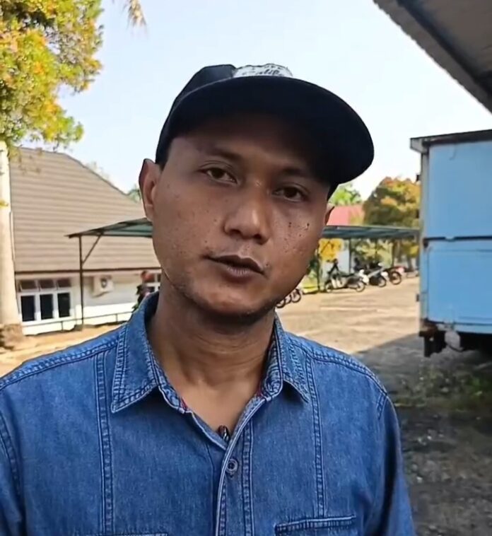 Karyawan PT BST