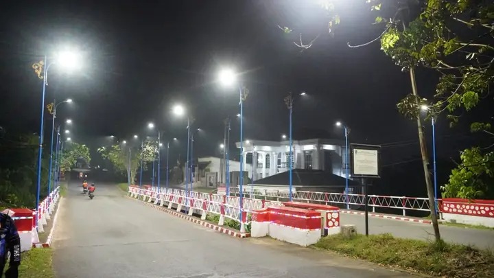 Dulu kelam, kini