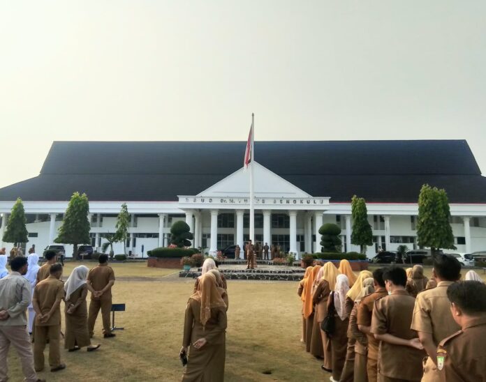 Tingkatkan Pelayanan