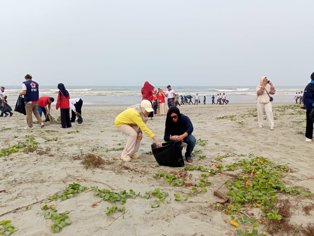 Aksi Cinta Pantai 