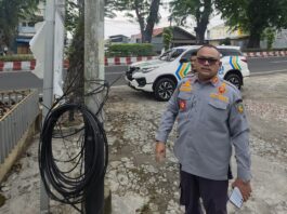 Tiang dan Kabel Wifi Berserakan, Pemkot Bengkulu Segera Panggil Jasa Penyedia Internet Tiang dan Kabel Wifi