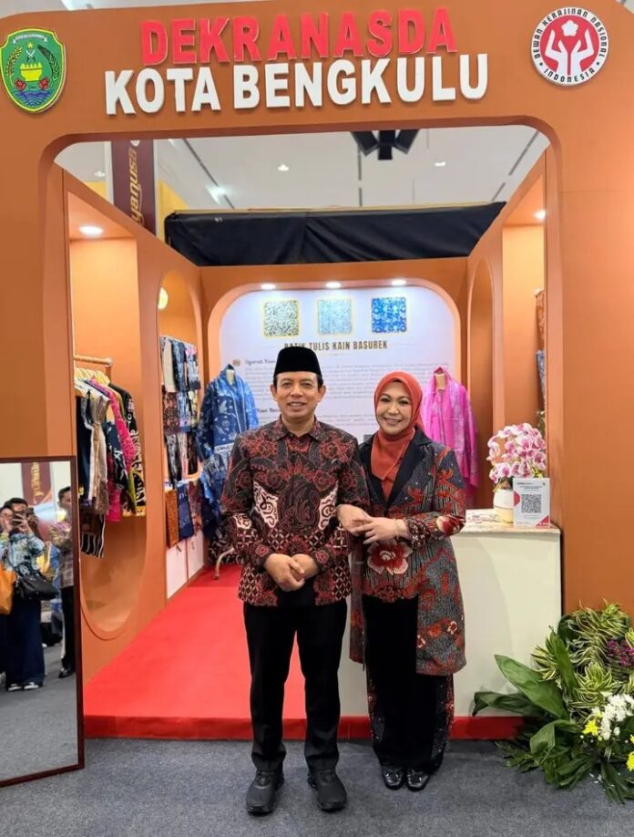 Kain Batik Besurek