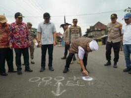 Gubernur Helmi Hasan