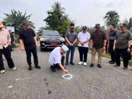 Gubernur Bengkulu Bangun