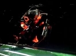 Kapal Kargo Terbakar