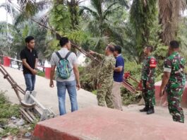 Jembatan Perintis Putus, Danrem Turun ke Lokasi dan Santuni Korban Jembatan Perintis Putus